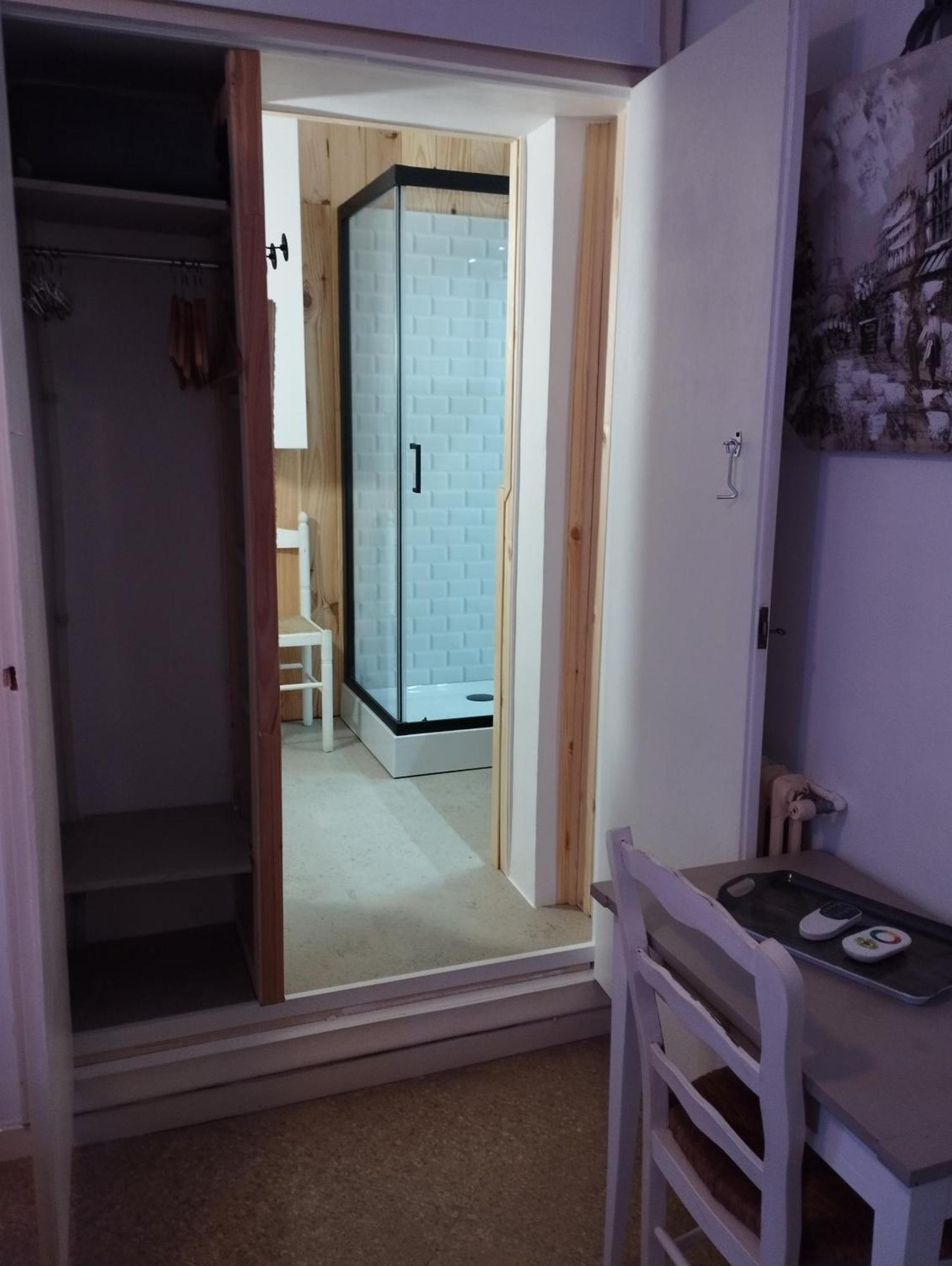 Chambres D'Hotes Chez Catherine A Reus Chambre De Paris Avec Salle De Bains Privee Esterno foto
